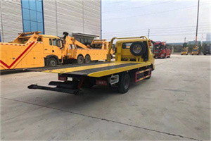 犍为非事故拖车